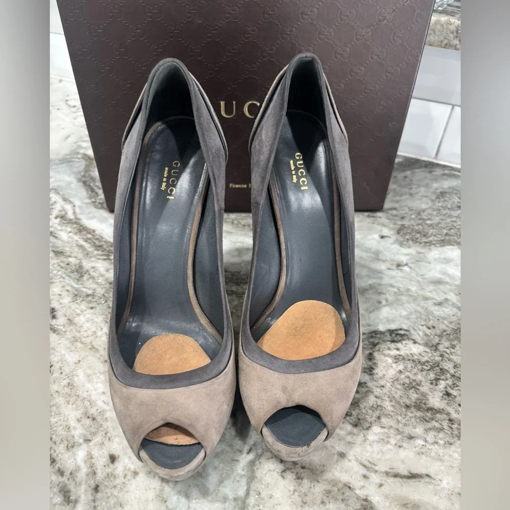 Gucci Women's Taupe Peep-Toe Heels Size:41 - Picture 10 of 10